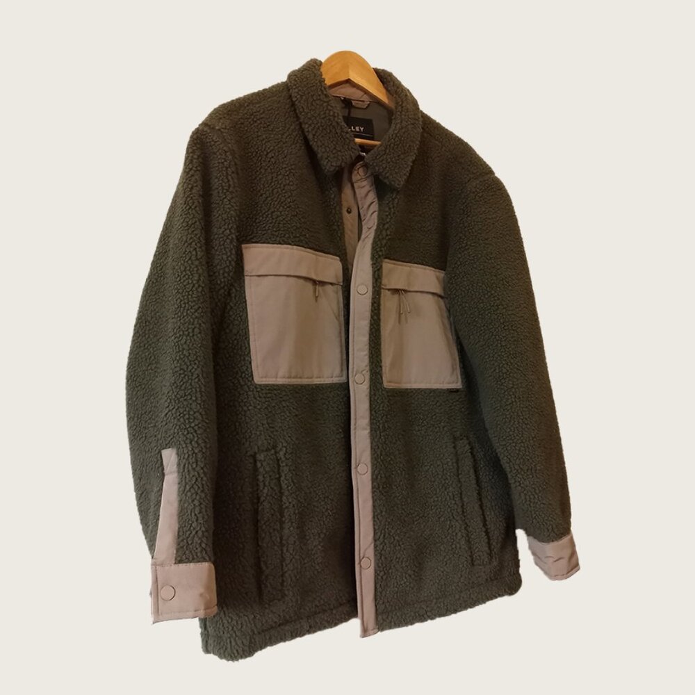 TILLEY - (NWT) Sherpa fleece jacket - Sz XL